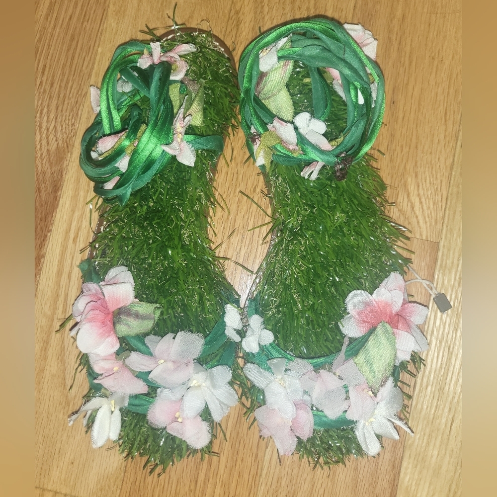 S-4. AUTHENTIC DOLCE & GABBANA FAUX GRASS WRAP UP FLORAL SANDALS SIZE 39